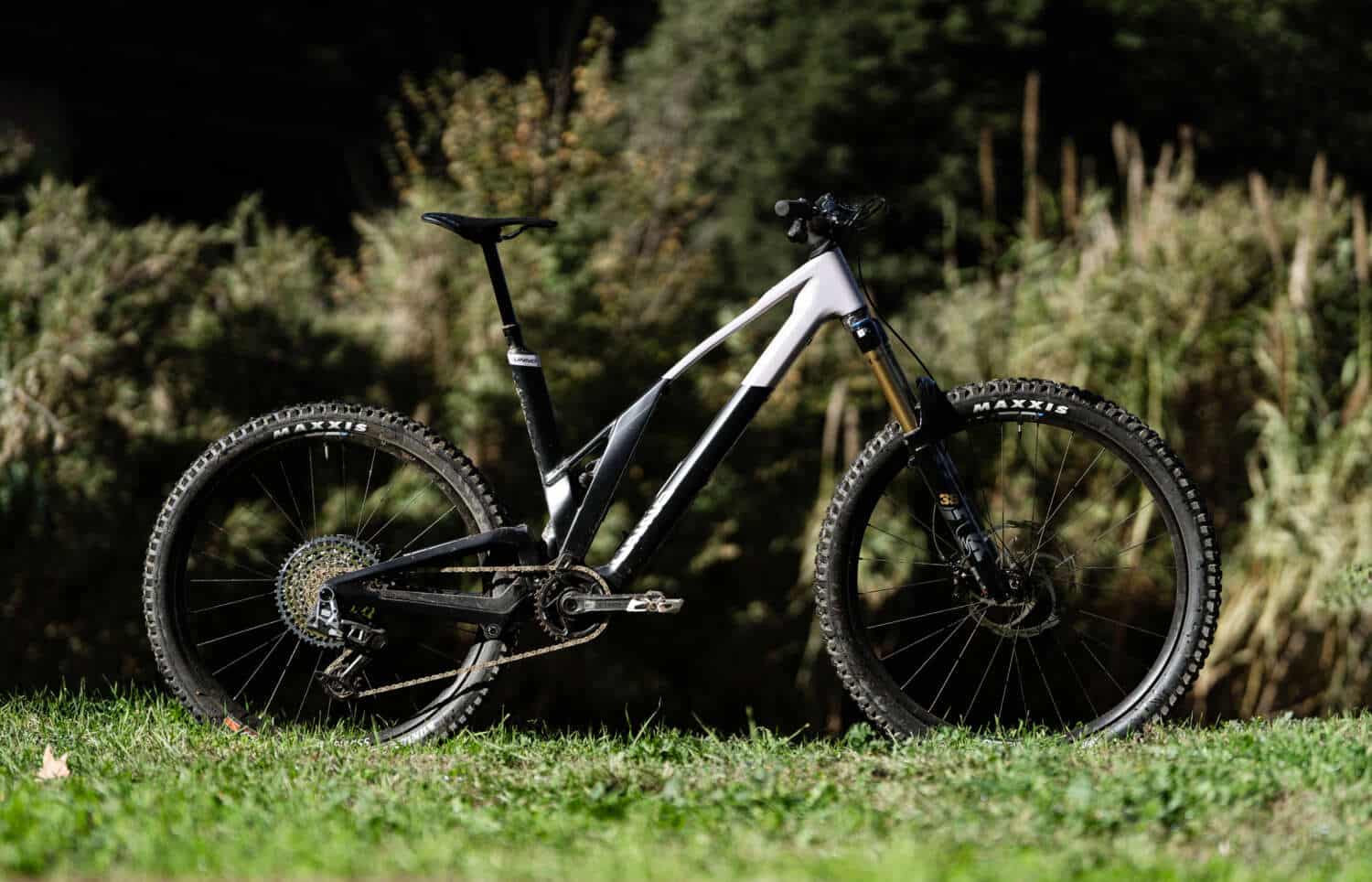 Unno Lance Un Vtt Lectrique Ultra L Ger Et Performant